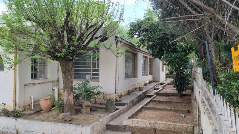 5 Bedroom Property for Sale in Ladybrand Free State